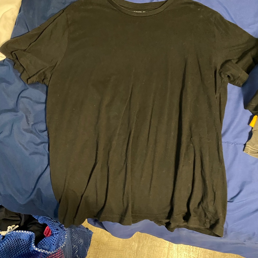 Black Forever 21 T Shirt